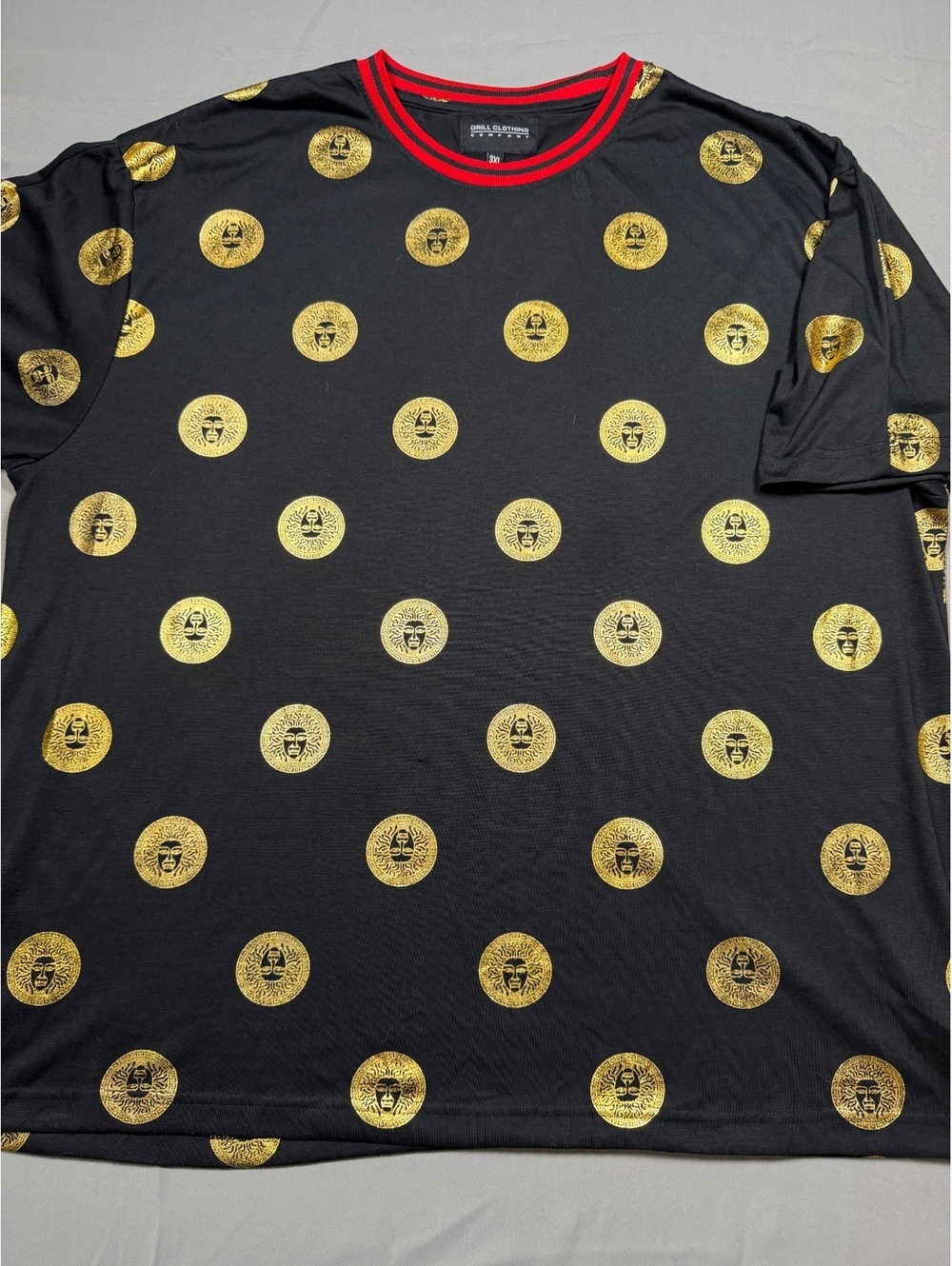Grill Clothing black gold medallion T-shirt